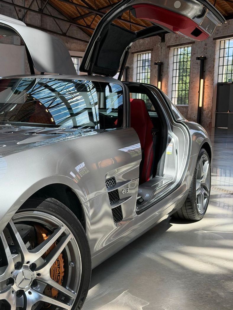 Fahrzeugabbildung Mercedes-Benz SLS AMG Alubeam/Keramik/Dt. Erstauslieferung