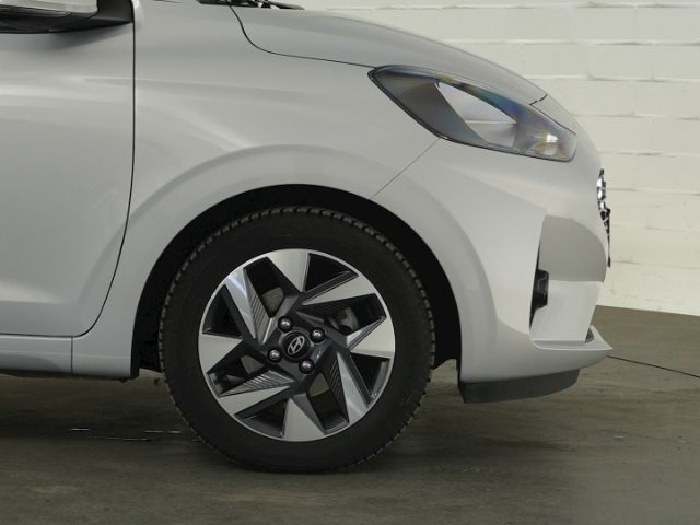 i10 FACELIFT TREND AT+NAVI+RÜCKFAHRKAMERA+FERNLI