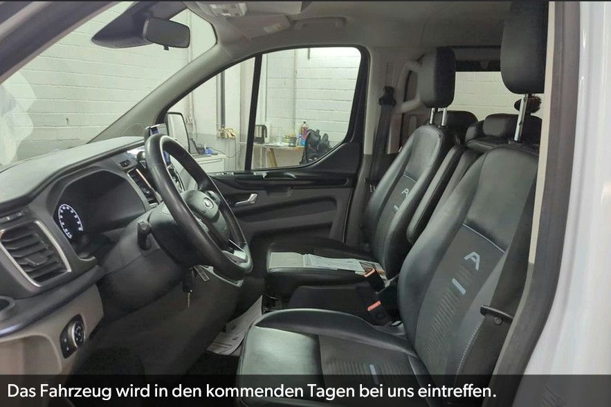 Fahrzeugabbildung Ford Tourneo Custom 320 Active *8-SITZER*SDH*AHK*