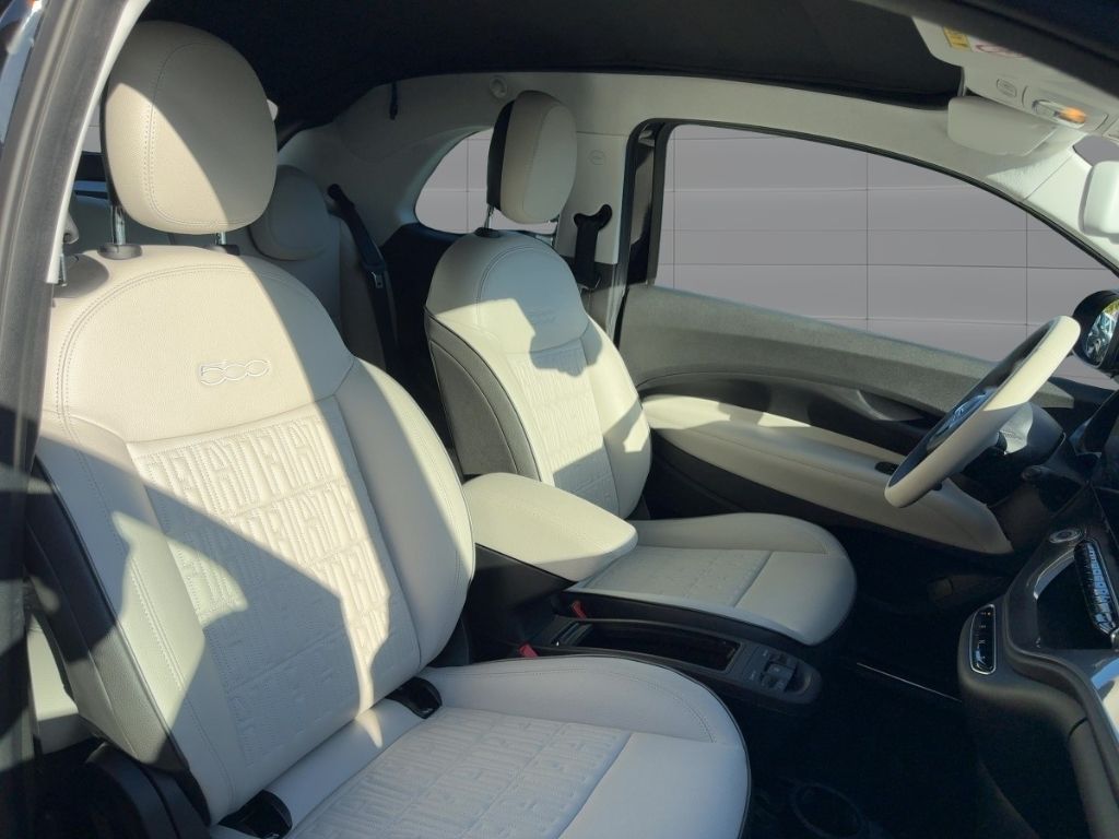 Fahrzeugabbildung Fiat 500 CABRIO LA PRIMA RÜCKFAHRKAMERA TOTWINKELASS