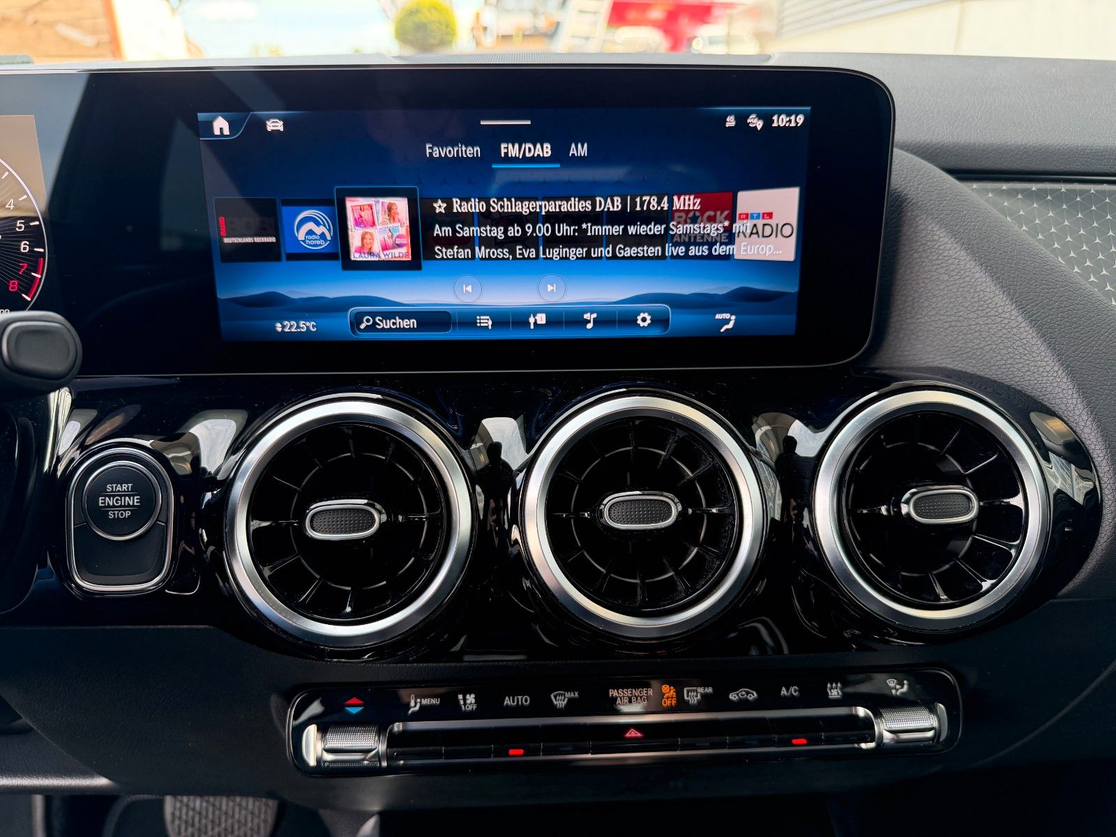 Fahrzeugabbildung Mercedes-Benz B 250 e Progressive MBEAM+R-Kamera+Carplay+MBUX