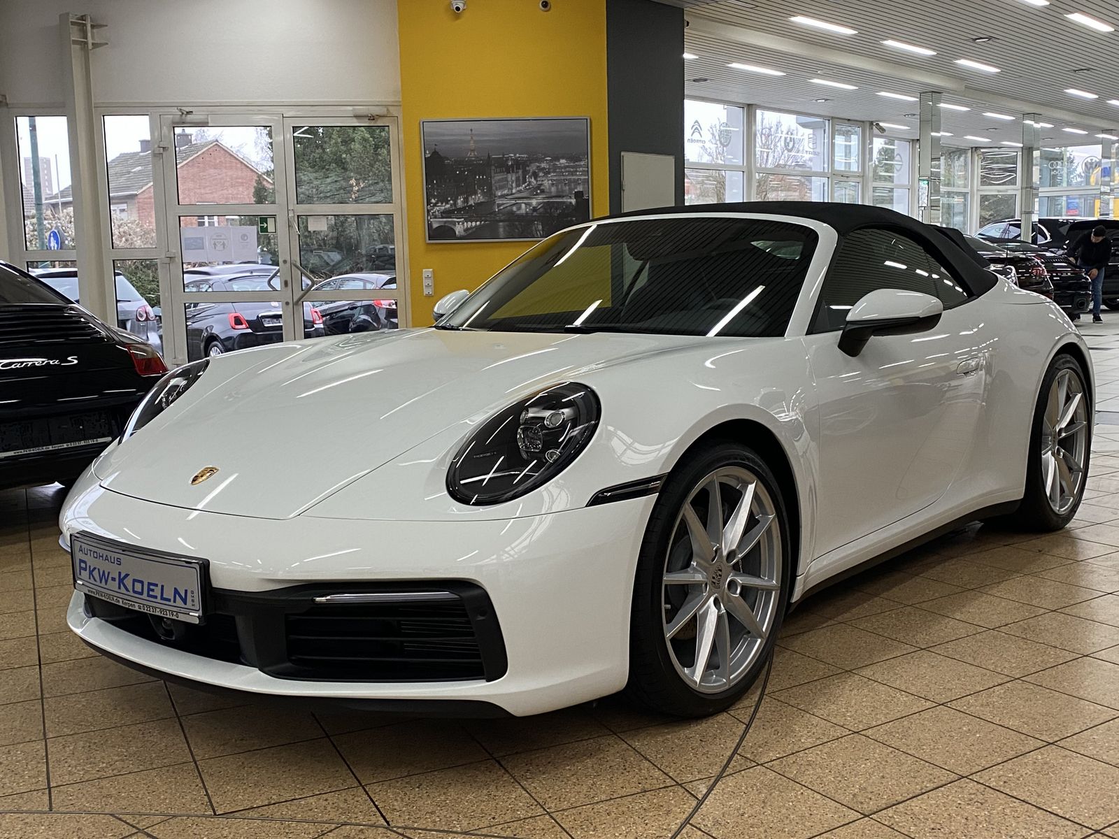 PORSCHE 992 (911) Cabriolet 4*ACC*LED*SPuR*KAMERA*ABGAS*