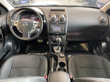 Nissan Qashqai 360 4X4 *PANORAMA*NAVI*TEILLEDER*