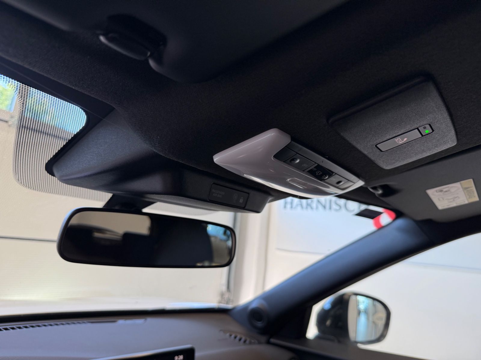 Fahrzeugabbildung Nissan Juke Hybrid N-Connecta Automatik, Winter-P.,Navi