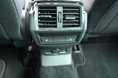 SKODA Karoq 1.5 TSI Sportline Navi CarPlay LED PDC