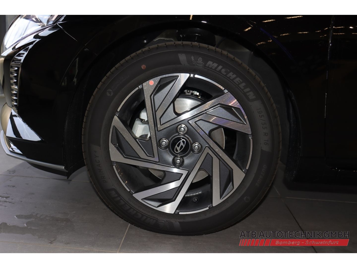 Fahrzeugabbildung Hyundai i20 Trend MY25 1.0 T-GDI 100 PS 7-DCT 2WD Lichtp