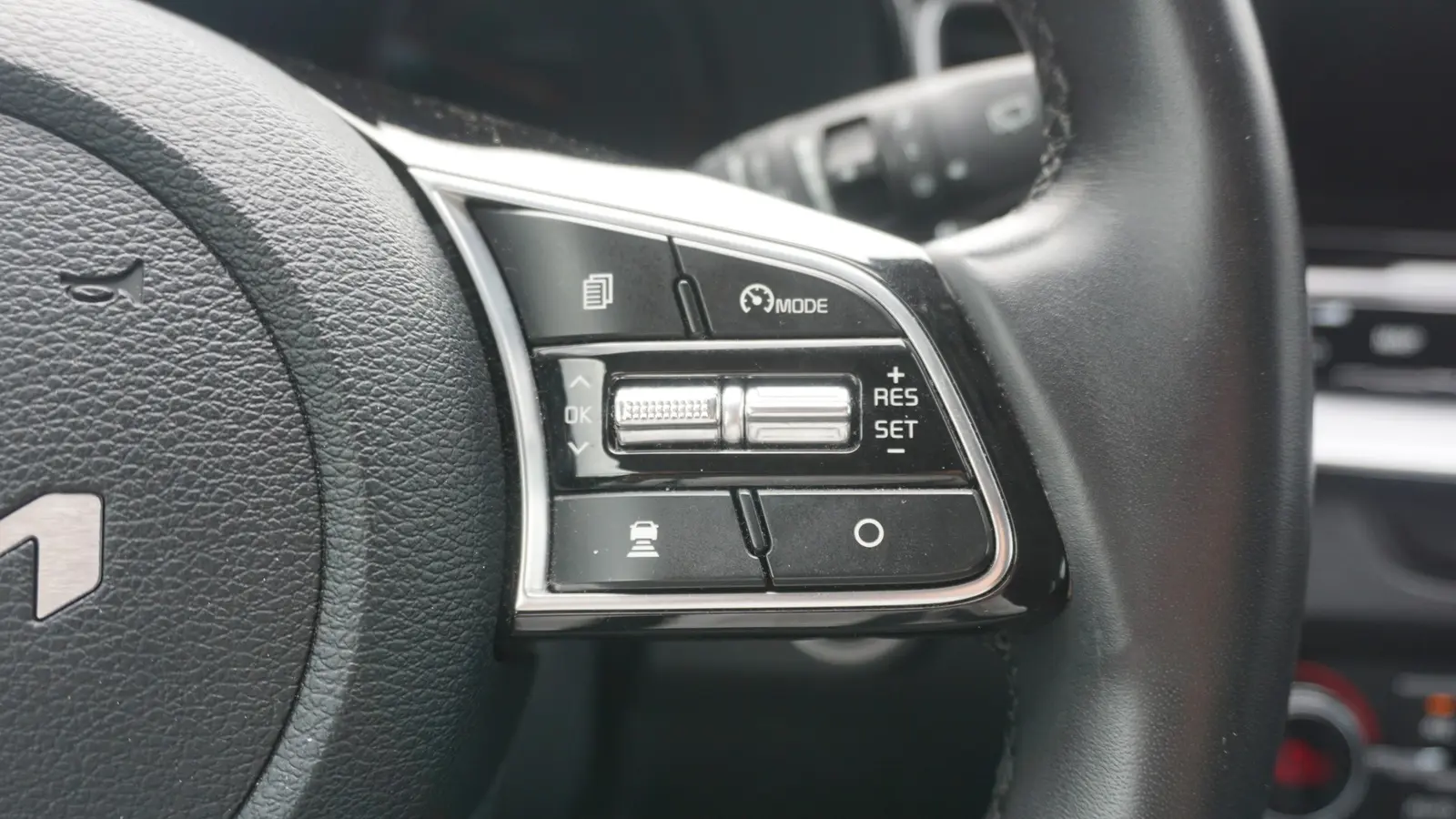 Kia XCeed 1.6 T-GDI Platinum Edition LED Panorama