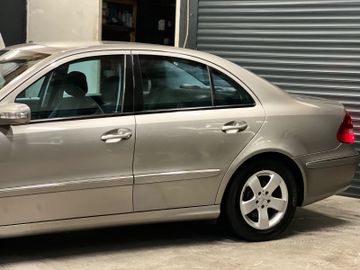 Mercedes E 280 - 10
