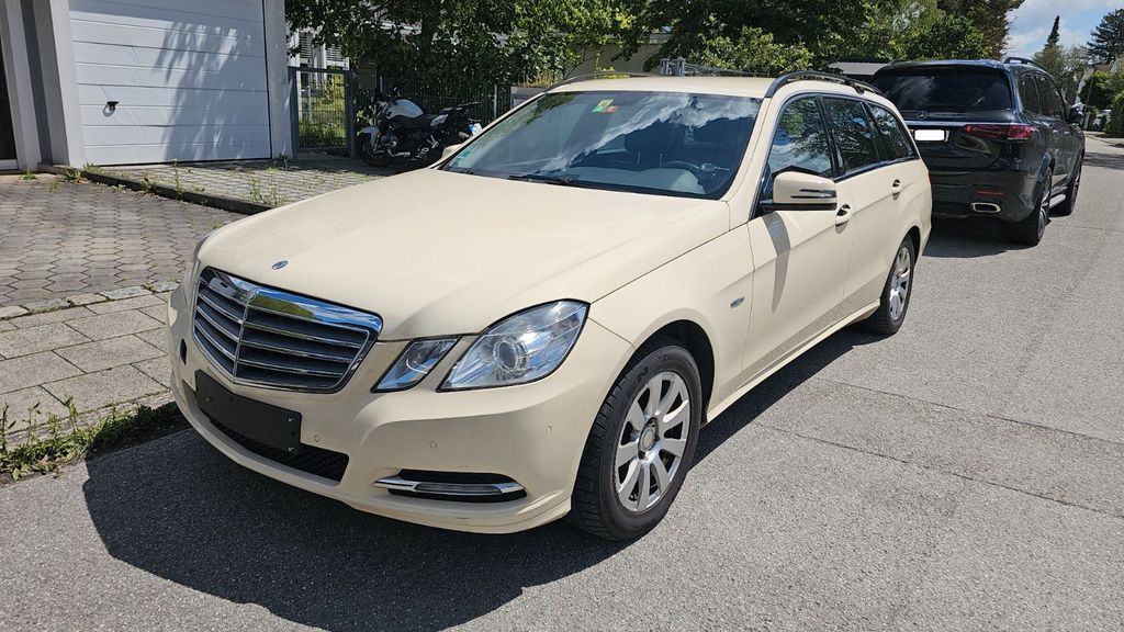 Mercedes-Benz E 200