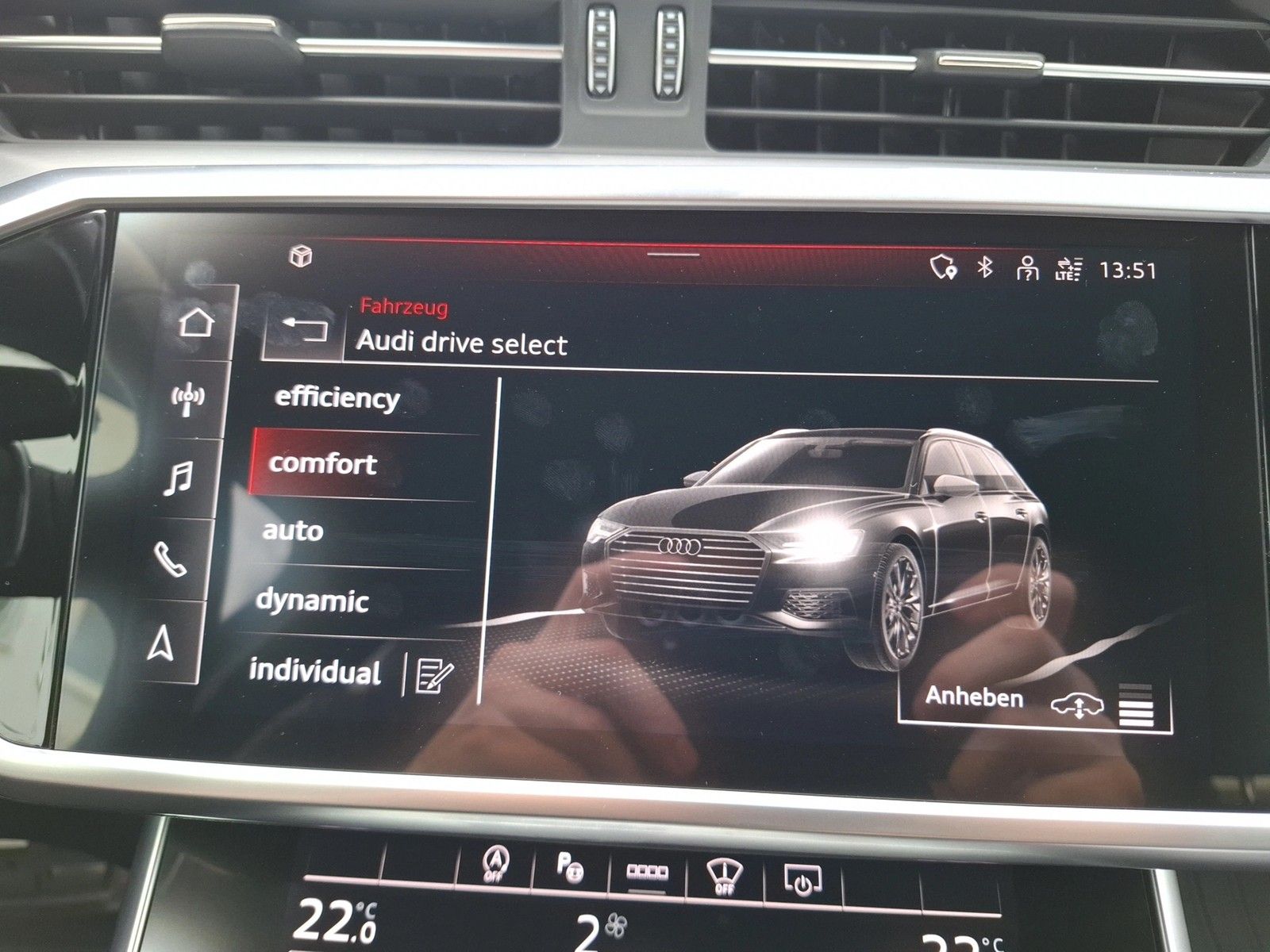 Fahrzeugabbildung Audi A6 Avant 50 TDI quattro S-line Standhzg. Matrix