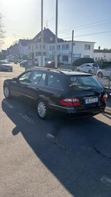 Mercedes-Benz E 320 CDI T ELEGANCE Navi Command/ Schiebedach  - Mercedes-Benz E 320 in Düsseldorf