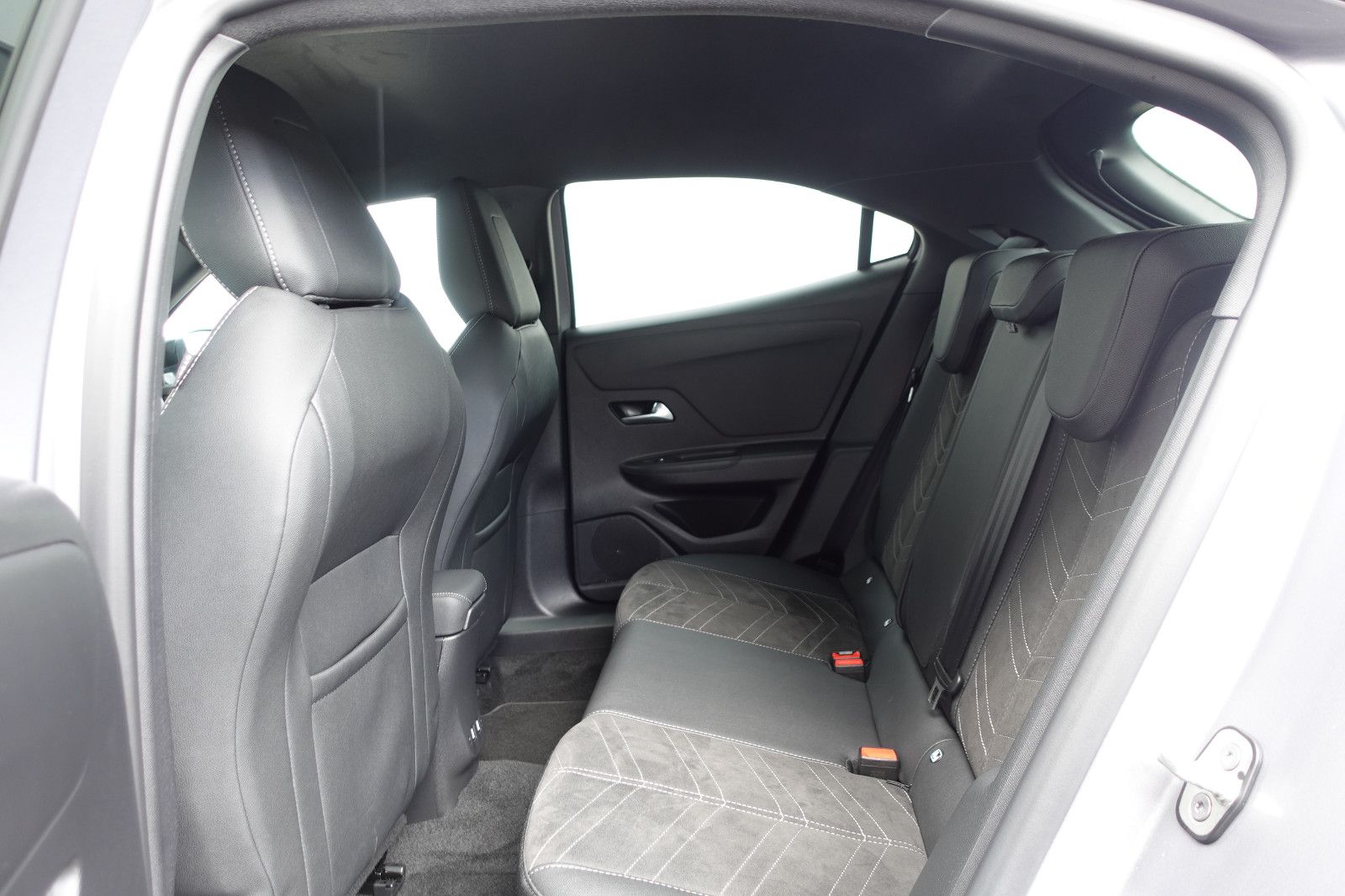 Fahrzeugabbildung Opel Mokka GS 1.2T,MatrixLED,Kamera,Sitzhzg,Allwetter