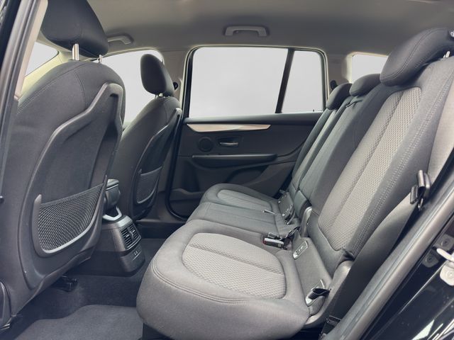 Fahrzeugabbildung BMW 218i Gran Tourer Automatik+LED+Kamera+Navi+DAB