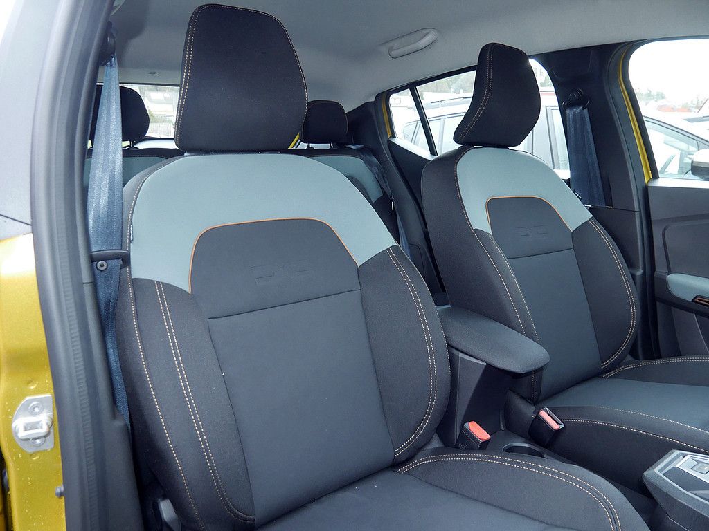 Fahrzeugabbildung Dacia Sandero Stepway Extreme ECO-G 120 SHZ LED 360°