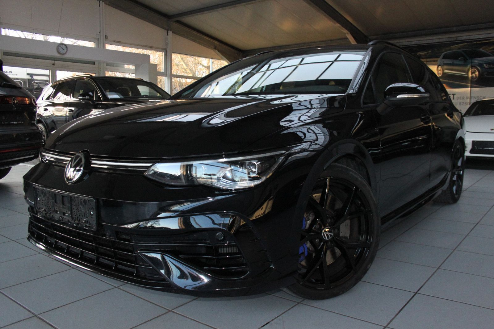 Volkswagen Golf VIII Variant R DSG PANO LEDER IQLED H&K BLC foto 2
