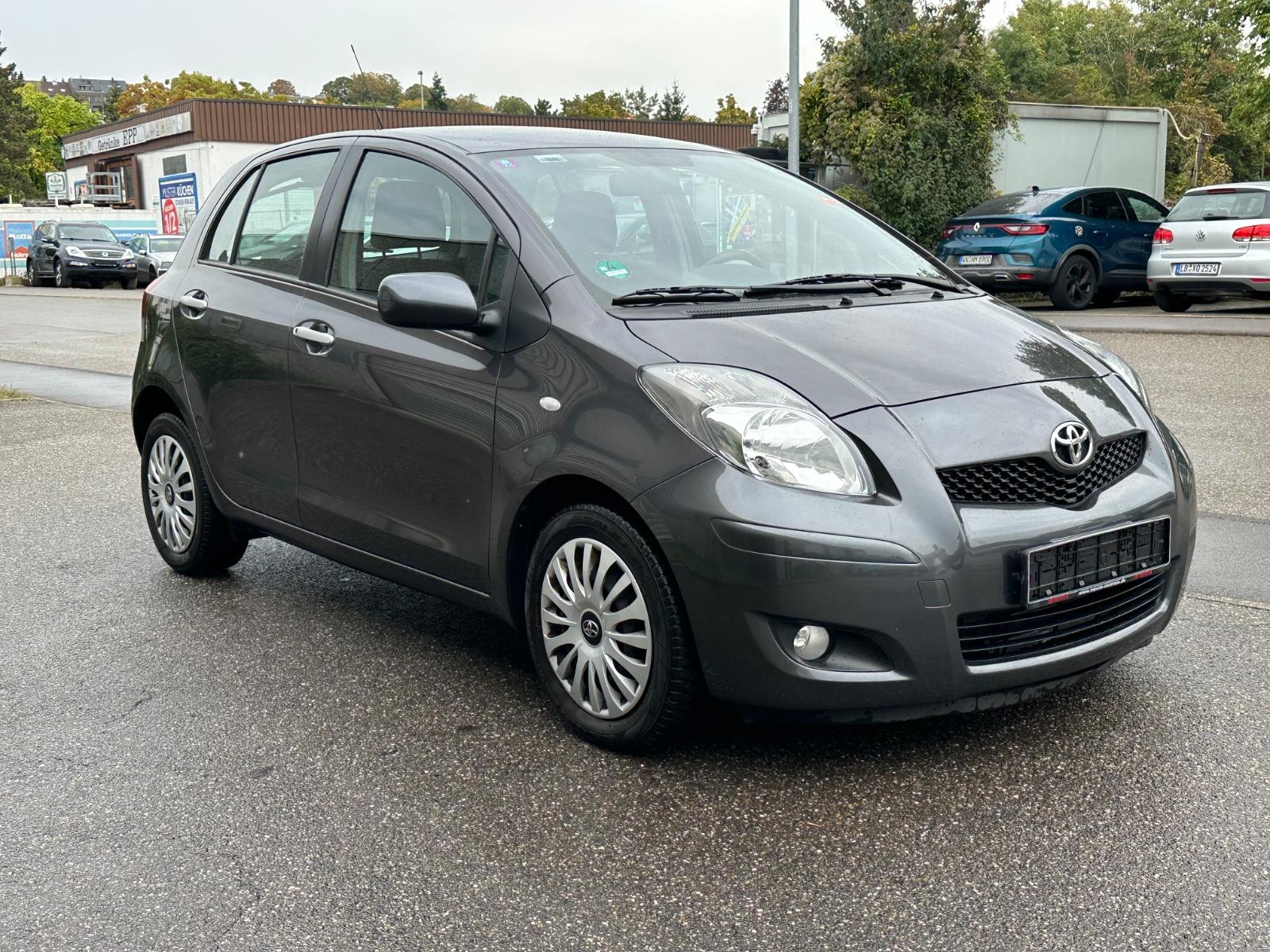 Toyota Yaris Life - 1. Hand - Tüv Neu -