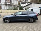 Volvo V60 B4 Plus Dark PANO Head-Up 360 ACC BLIS - Volvo V60 Jahreswagen