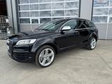 Audi Q7 V12 TDI 6.0 TDI Vollausstattung ge... - Audi Q7 V12 mit Diesel-Antrieb