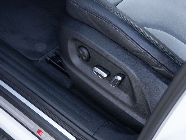 SQ5 3.0 TDI competition quattro XENON+NAVI