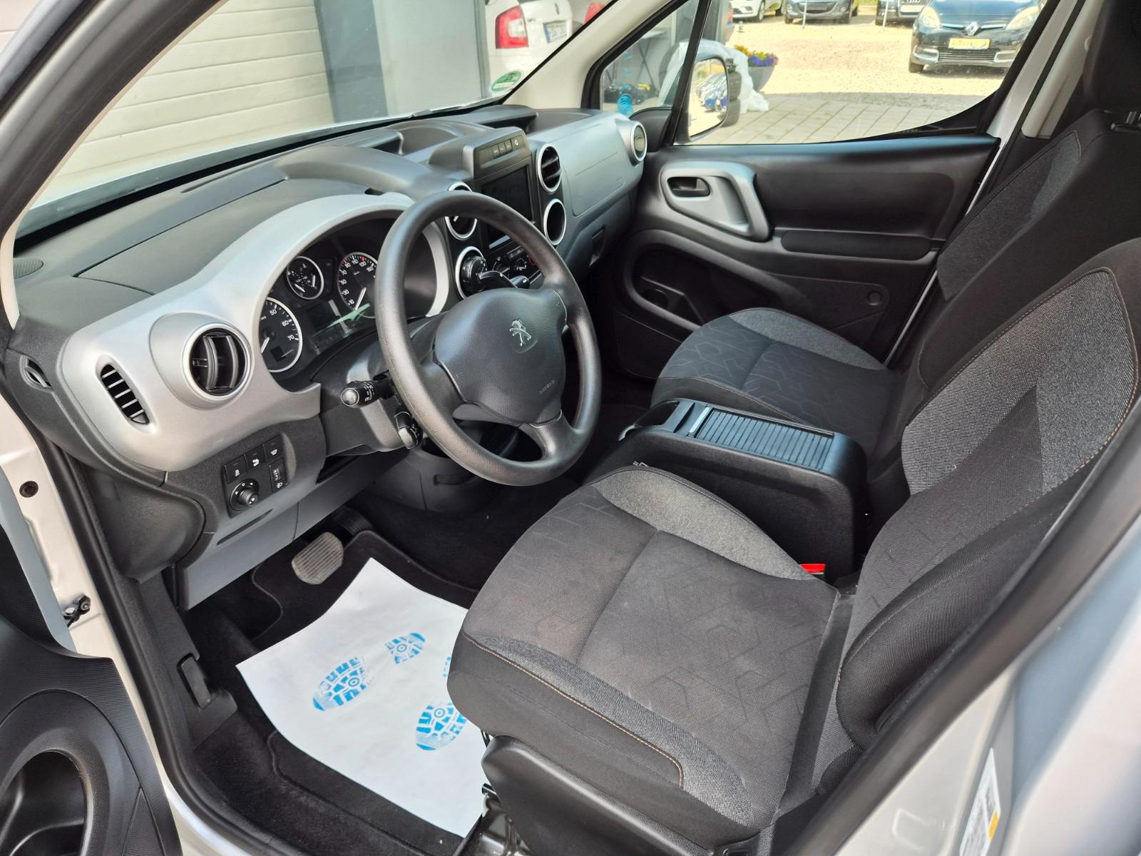 Peugeot Partner Active, 1.Hand, Automatik, Nur 47tsd.