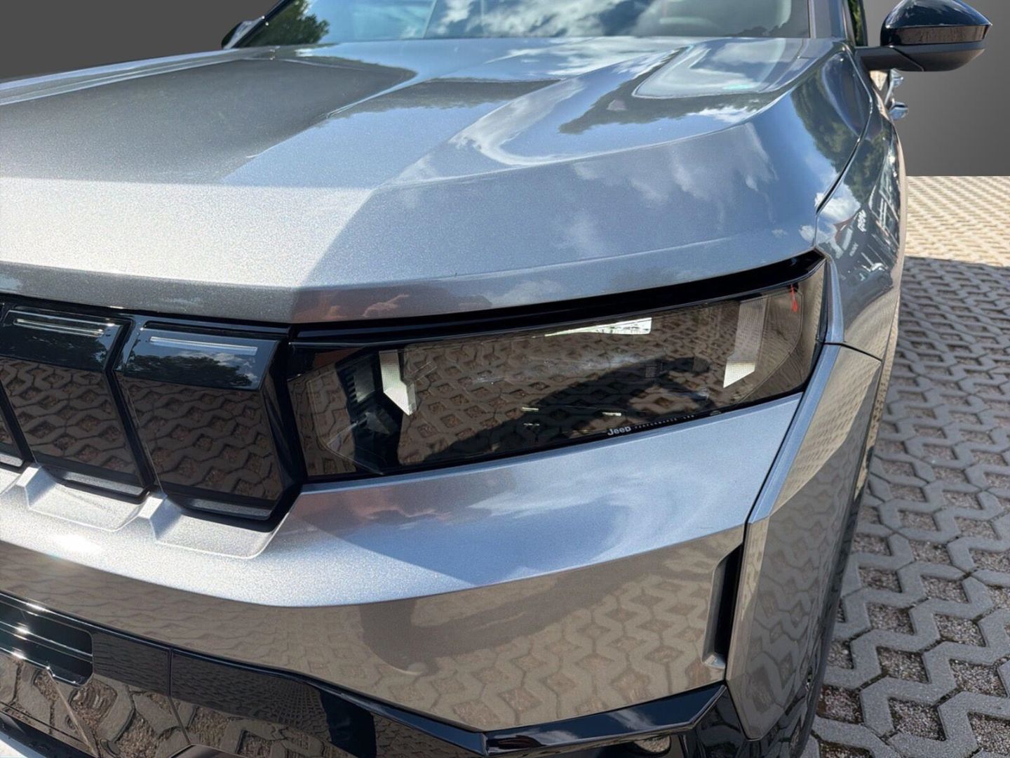 Fahrzeugabbildung Jeep Compass NEW MY26-Summit Plug-In-Hybrid -Voll-Pan