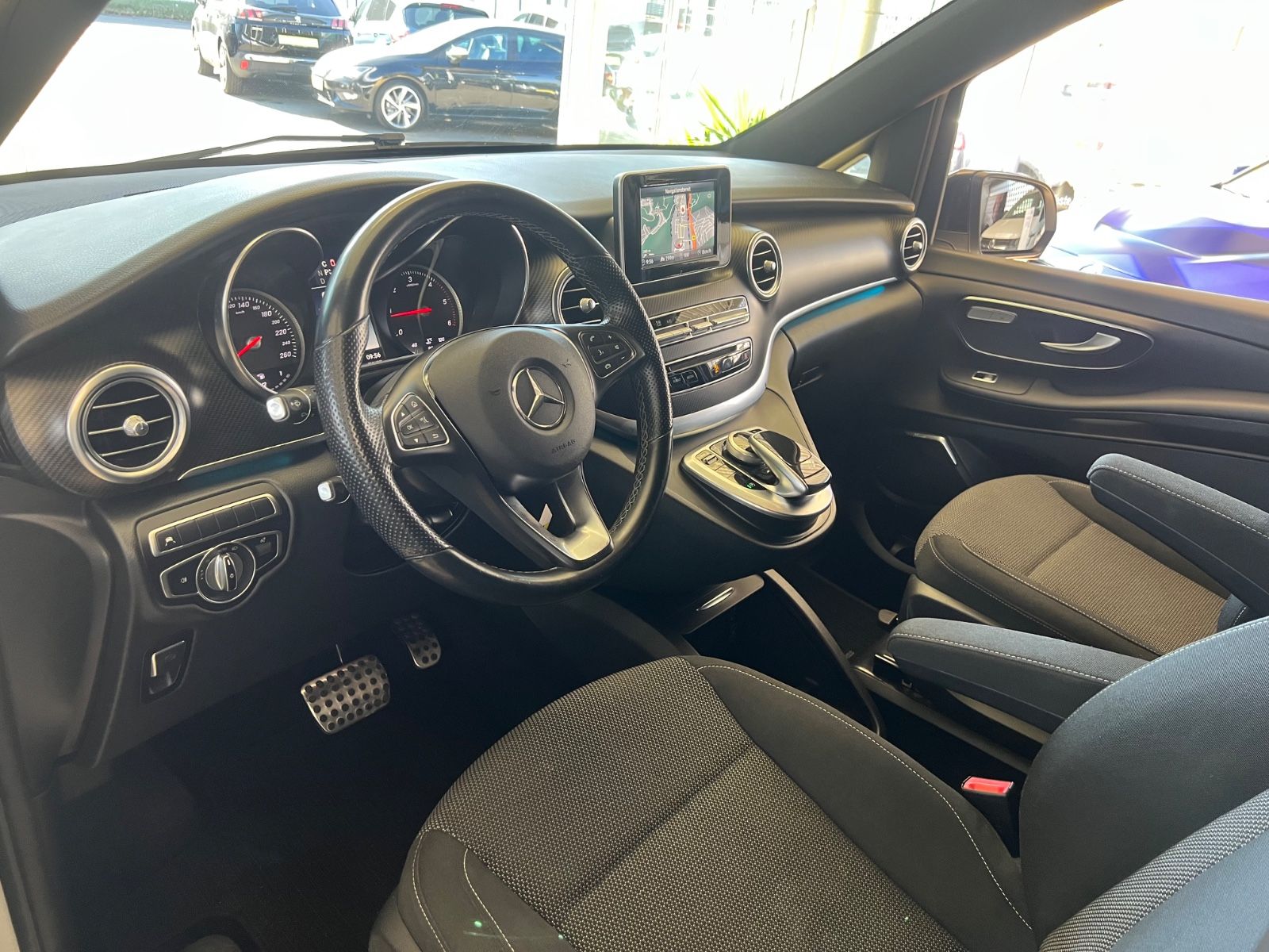 Fahrzeugabbildung Mercedes-Benz V 250 d EDITION lang AMG *AMBIENTE*KAMER*LED*