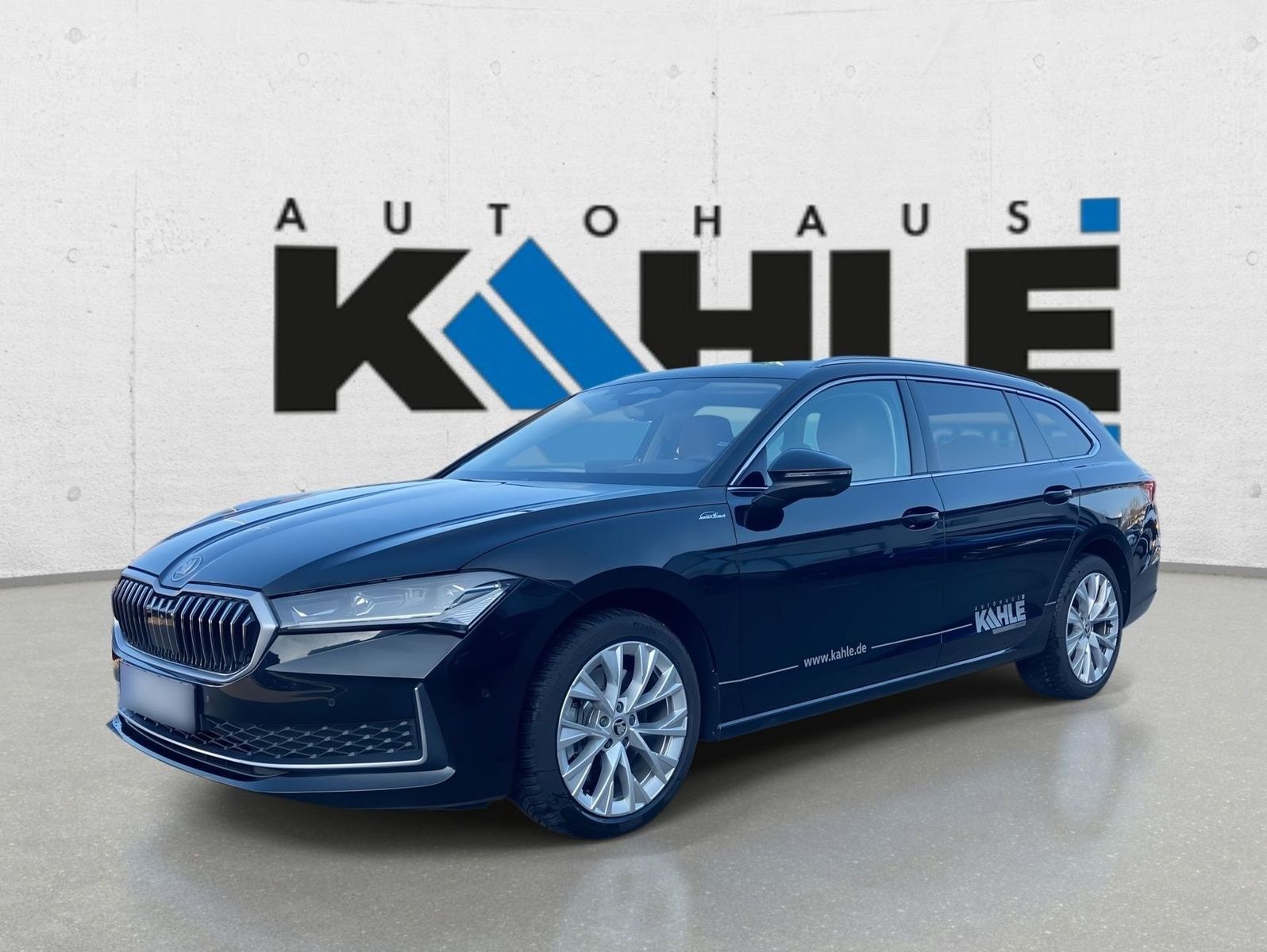 Skoda Superb Combi 2.0 TDI DSG 4x4 L&K Pano AHK imagem 2