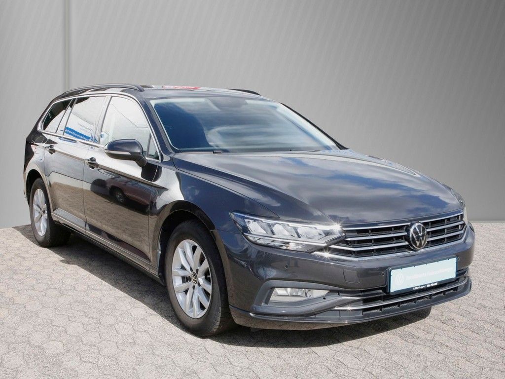 Volkswagen Passat Variant 1.5 TSI DSG Business 16" ACC NAVI imagem 3