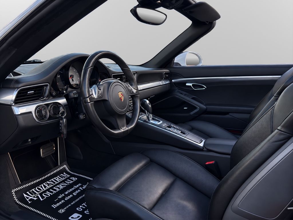 PORSCHE 911 2012