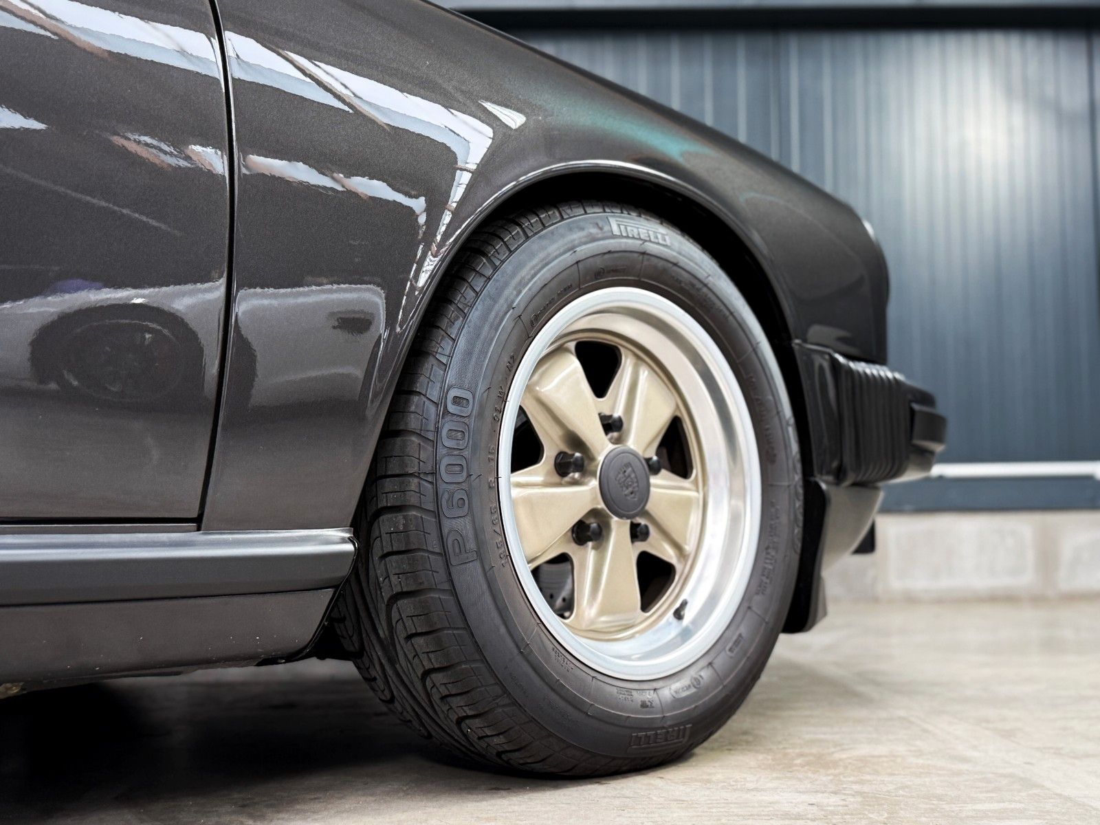 Fahrzeugabbildung Porsche 911 SC "WEISSACH EDITION"