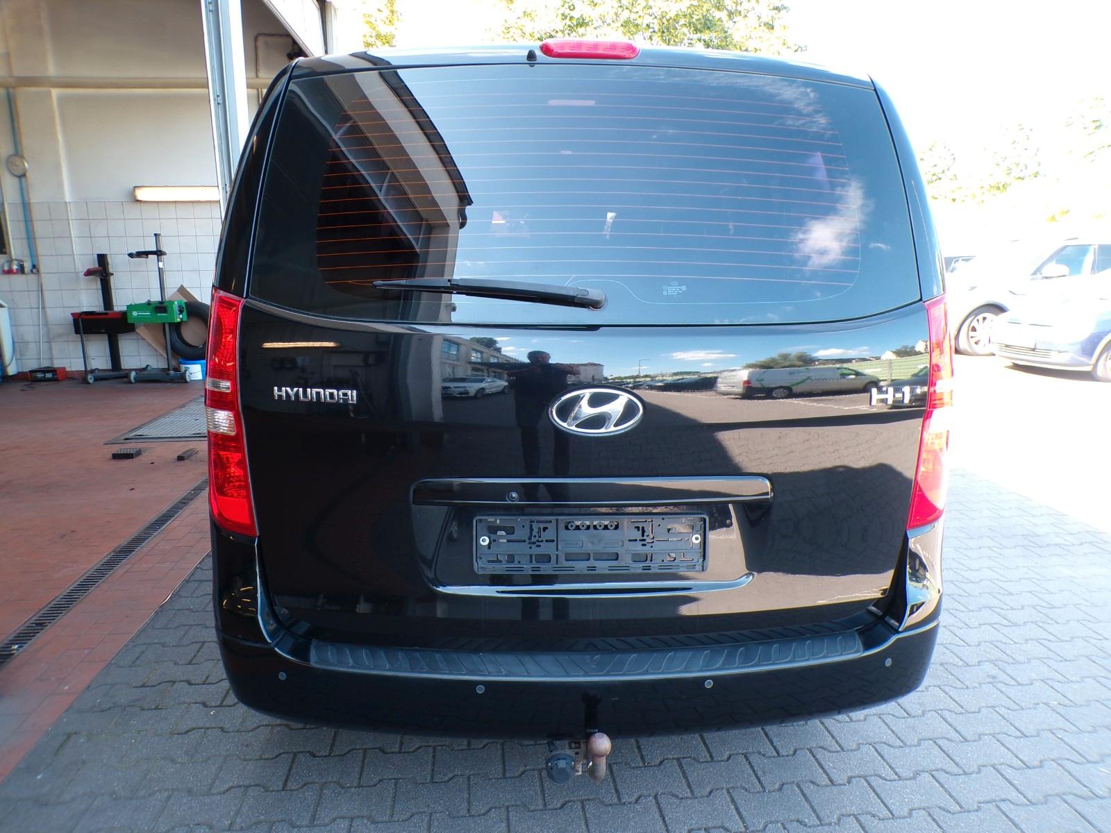 Hyundai H-1 Comfort 2.5CRDi AUTOMATIK mit AHK.