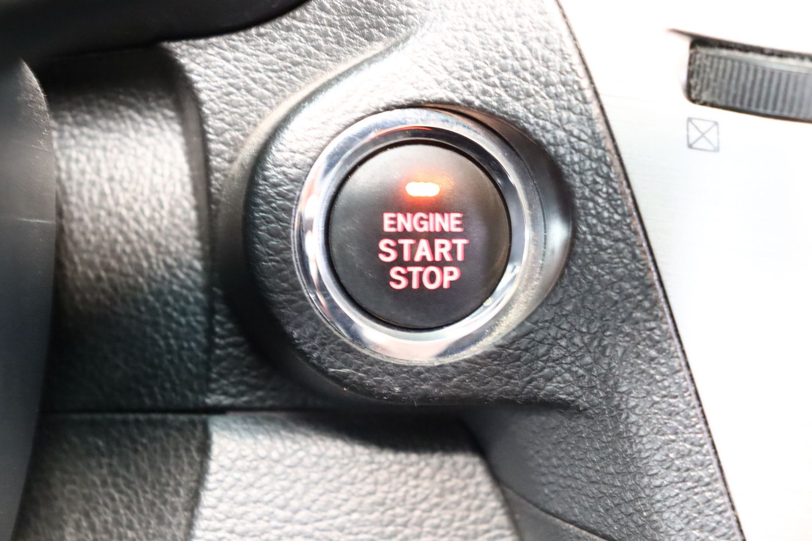 Fahrzeugabbildung Subaru Legacy Kombi 2.0D Outback Comfort Navigation