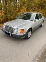 Mercedes-Benz E 200  - gebrauchte Mercedes-Benz E 200 aus dem Jahr 1993