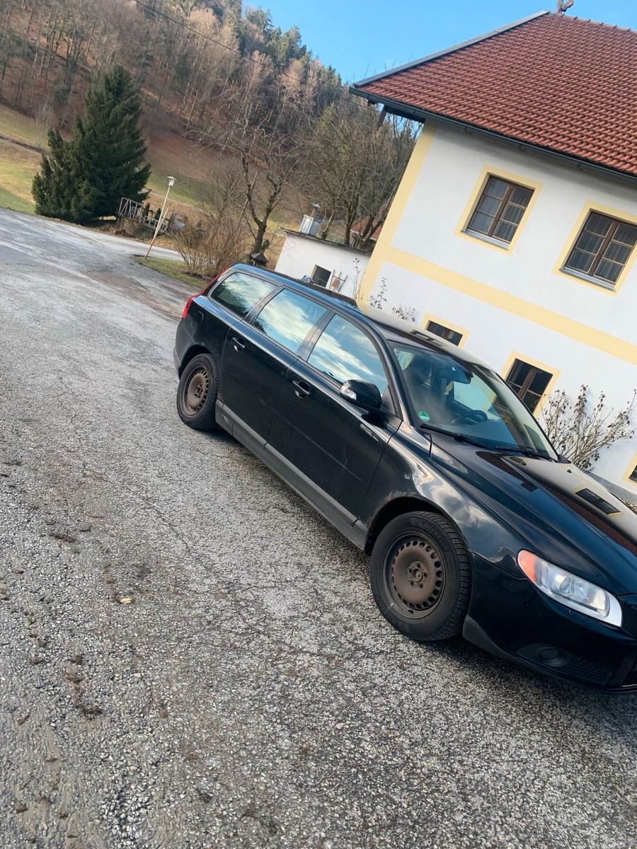 Volvo V70 2008 — photo 7