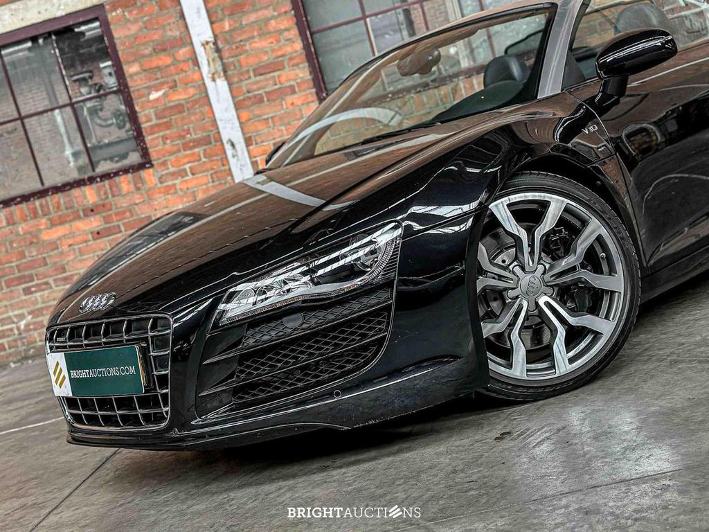 Audi R8