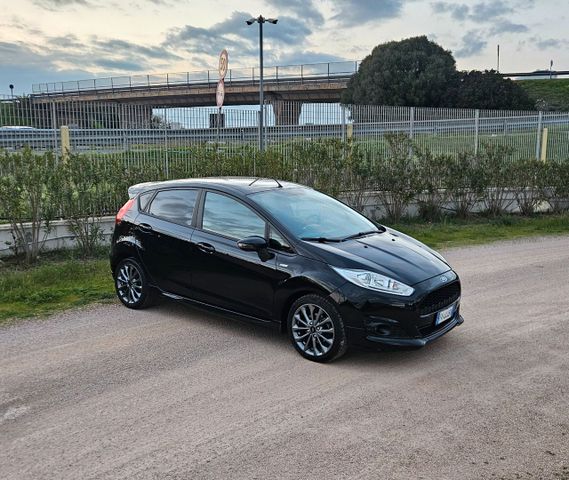 Ford Fiesta 1.5 TDCi 75CV 5 porte ST-Line