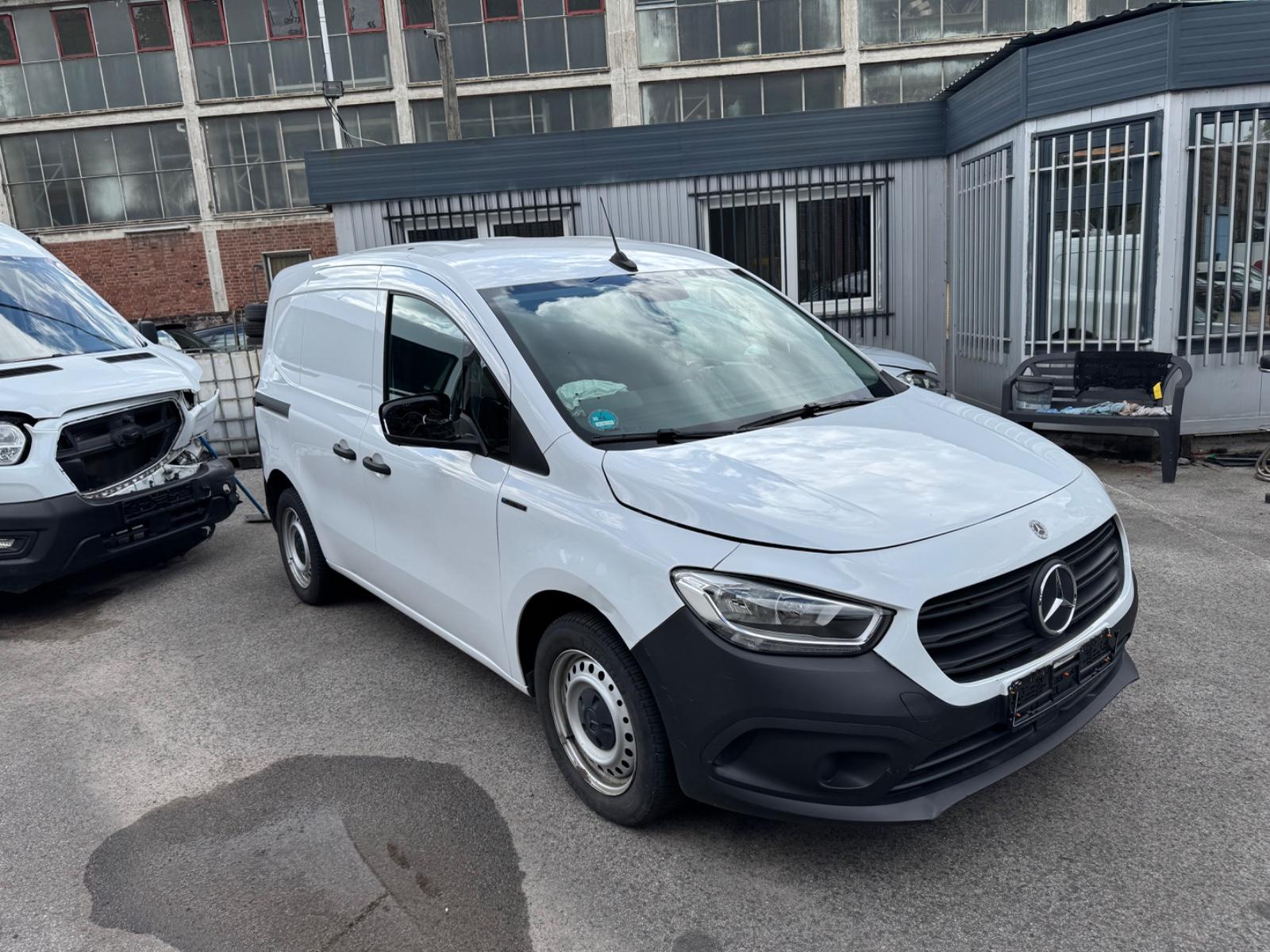 Mercedes-Benz eCitan Automatik Klimaautomatik AHK 1. Hand PDC