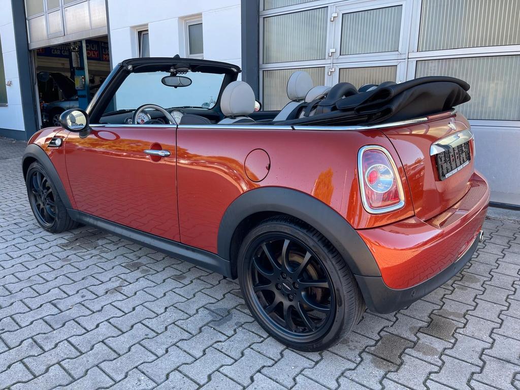 MINI Cooper Cabrio
