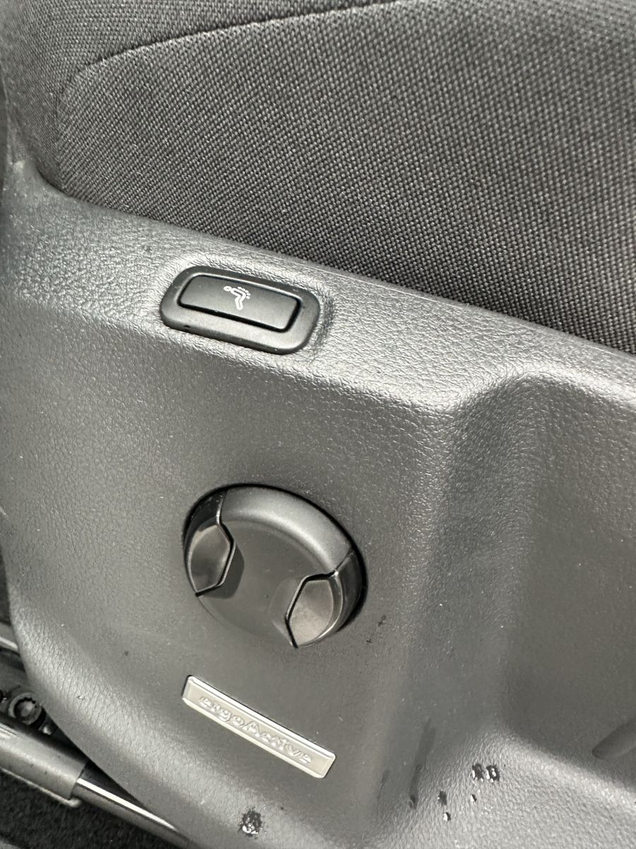 Fahrzeugabbildung Volkswagen Touran 1.5 TSI Highline+NAV+LED+ACC+AHK+KAMERA