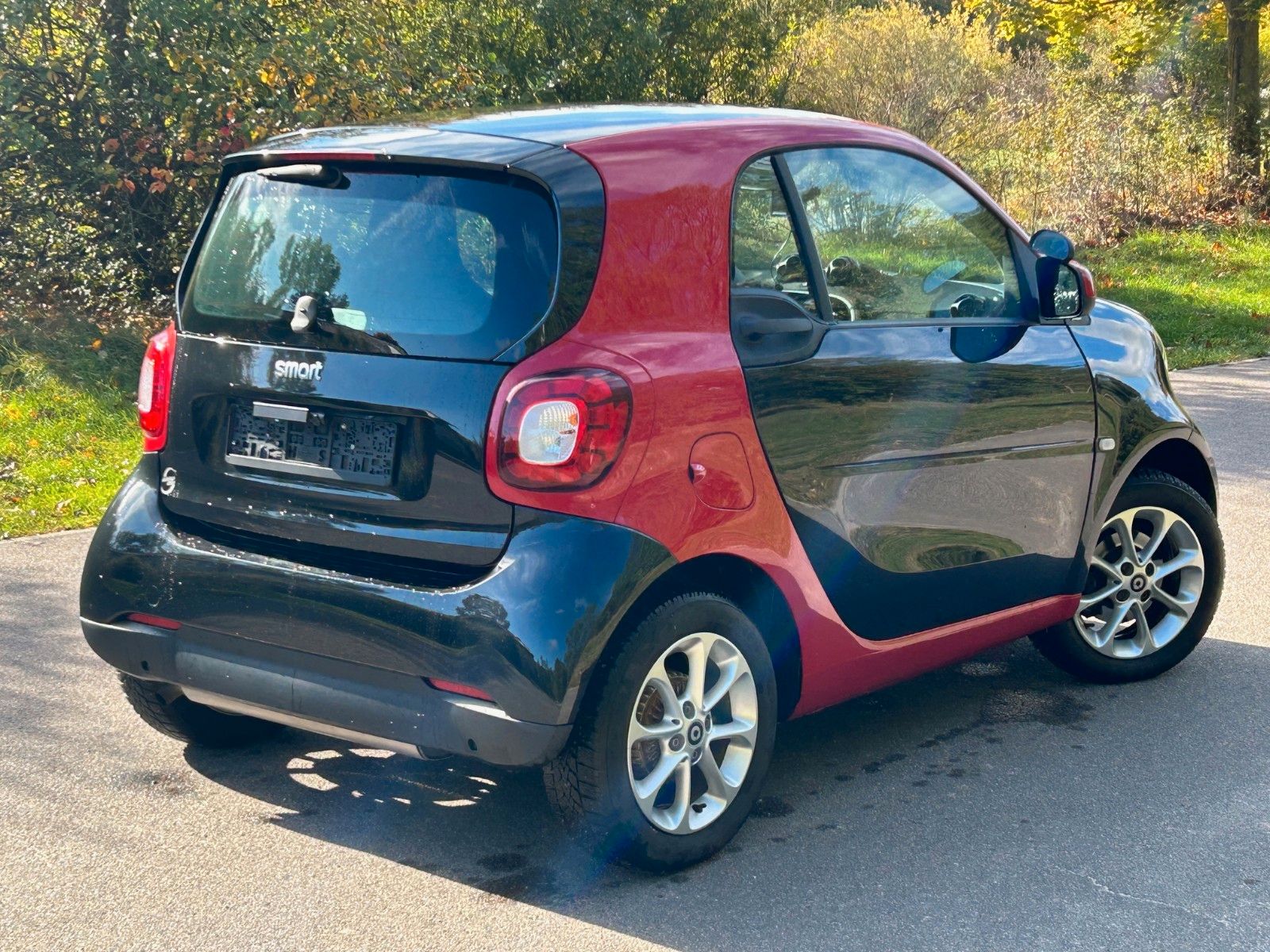 Fahrzeugabbildung Smart ForTwo Coupé 0.9 Passion *Sitzhzg*Panorama*RFK*