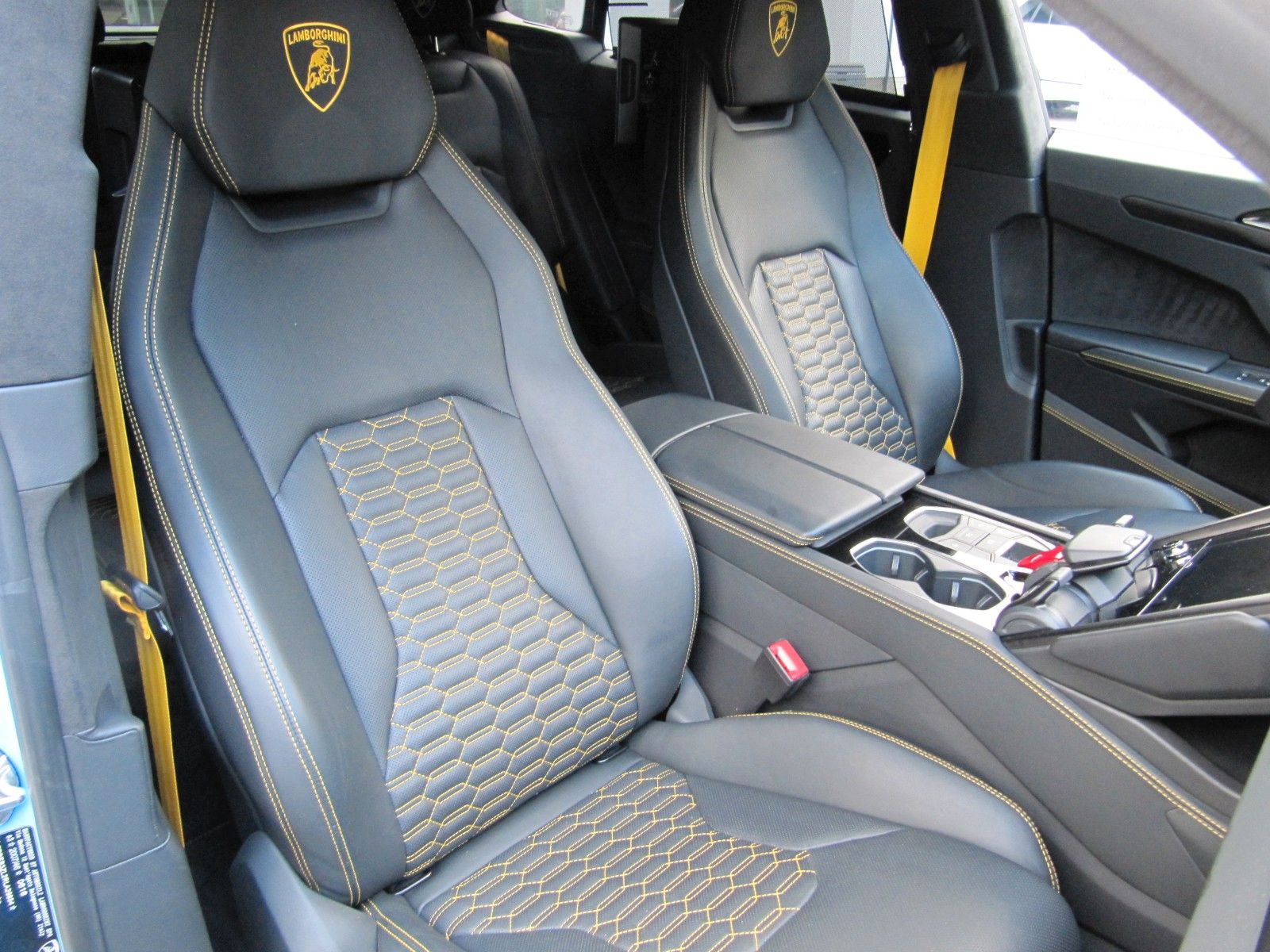 Lamborghini Urus S 4.0 V8 SPORT+ADAS+FOND ENTERTAIN+PANO+B&O foto 10