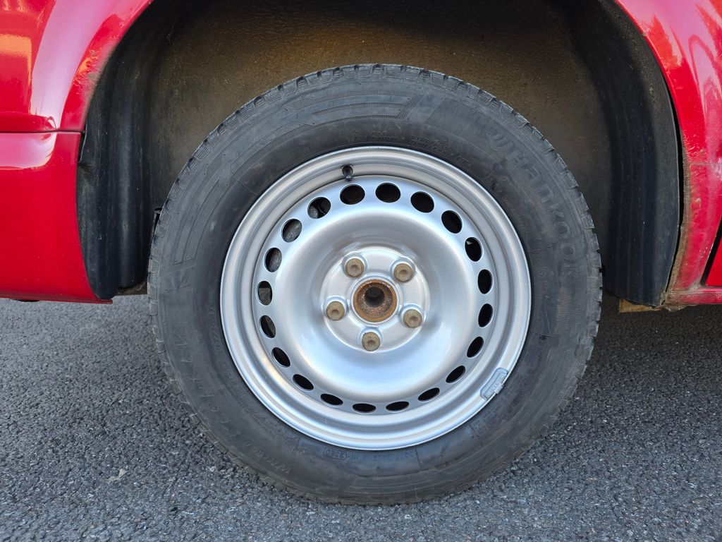 VW T5 Caravelle 9 Sitzer 1.9TDI 105PS AHK HU NEU!! VW T5 Caravelle 9 Sitzer 1.9TDI 105PS AHK HU NEU!!