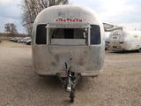 Airstream Land Yacht Sovereign Catering + Foodtrailer - Airstream Wohnwagen & Wohnmobile