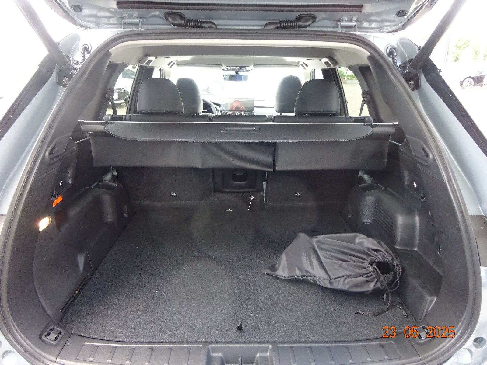 Mitsubishi Plug-in Hybrid Outlander - Bild 9