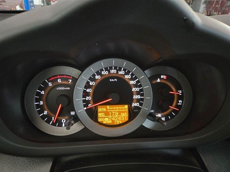 Toyota RAV4 2007 — photo 7