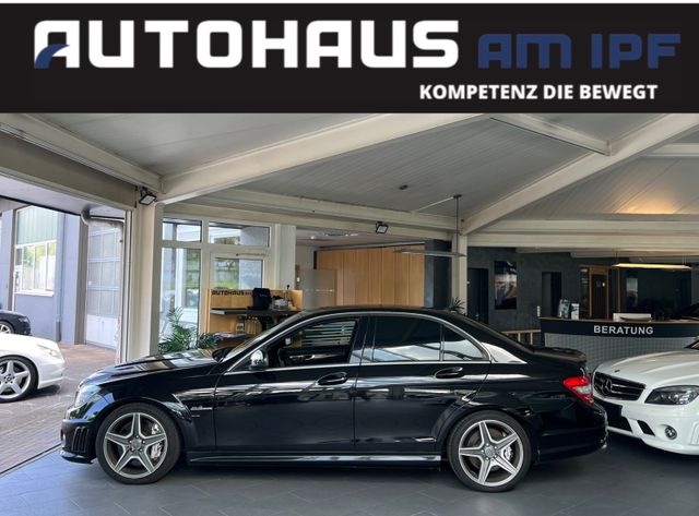 Mercedes-Benz C63 AMG ZYLINDERKOPFSCHRAUBEN NEU!