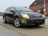 Toyota Avensis Kombi Edition - Toyota Avensis mit Diesel-Antrieb: Kombi, Automatik