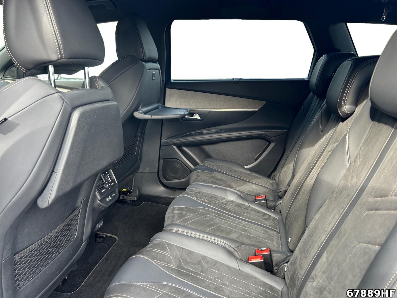 Fahrzeugabbildung Peugeot 5008 1.2 Hybrid 136, GT