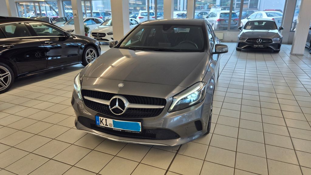 Image of Mercedes-Benz A 200