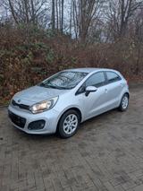 Kia Rio 1.1 CRDi Attract Attract - Kia Rio in Kiel